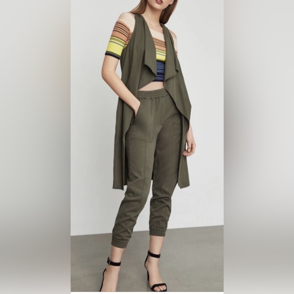 BCBGMaxAzria Black sleeveless draped vest - Picture 7 of 11
